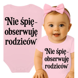 różowy