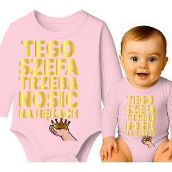 różowy