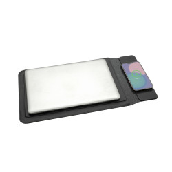 Pokrowiec na laptopa 15,6", magnetyczna ładowarka bezprzewodowa 15W Swiss Peak